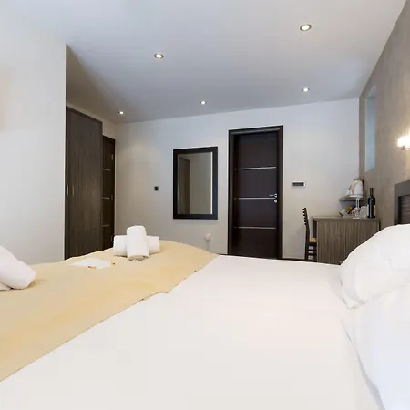 Mystique בית הארחה