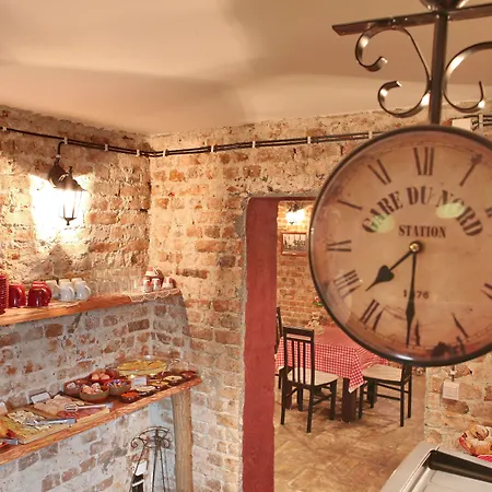 Mystique Гостевой дом Белград