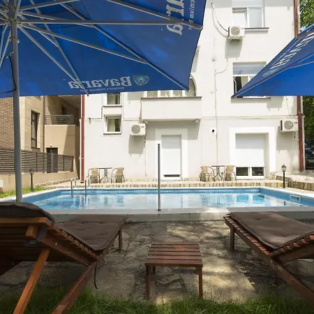 Mystique בית הארחה 4*