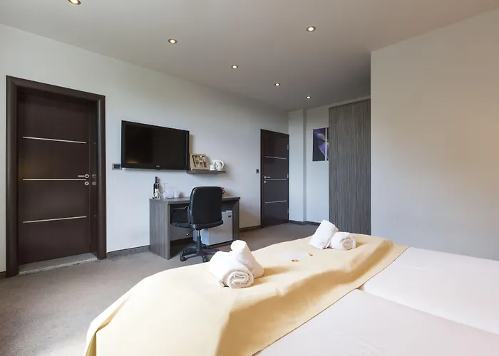 Gostinjska kuća Mystique 4*